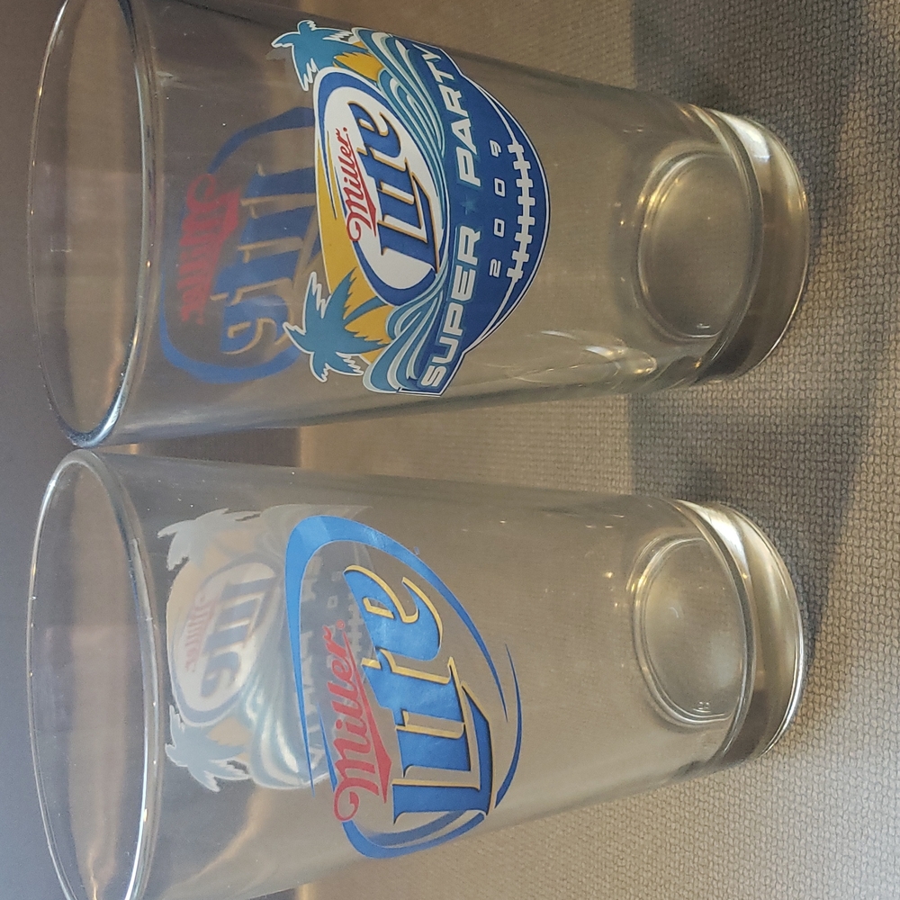 Set of Miller Light pint glasses